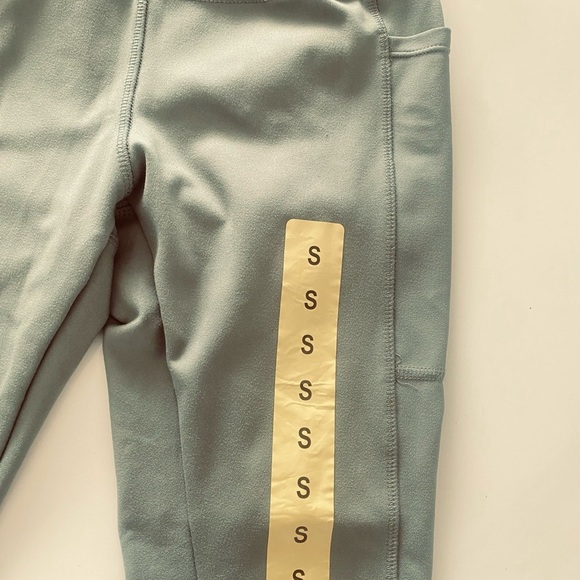 Danskin Green High-Waisted Leggings - Picture 4 of 5